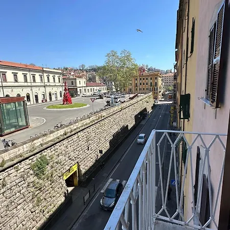 Ari's Apartamento La Spezia